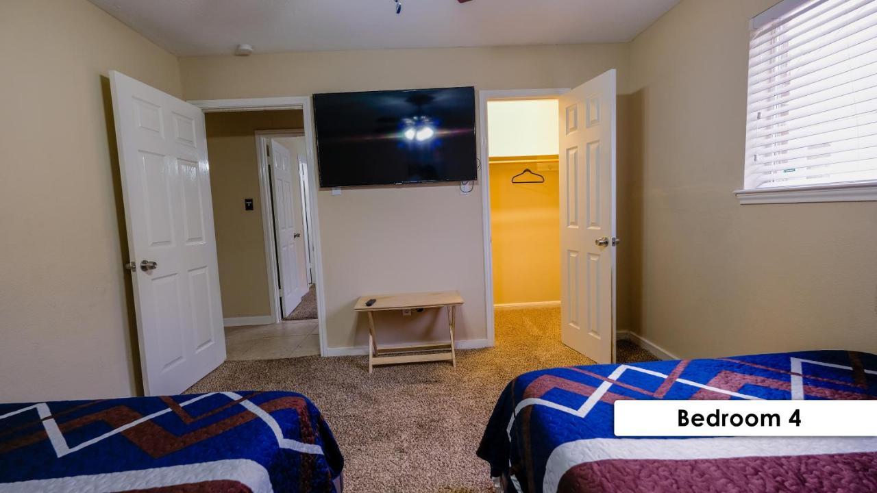 Pool House, 20 Minutes From Dt 4Bdr For 10 Guests - Winkleman Villa Houston Dış mekan fotoğraf