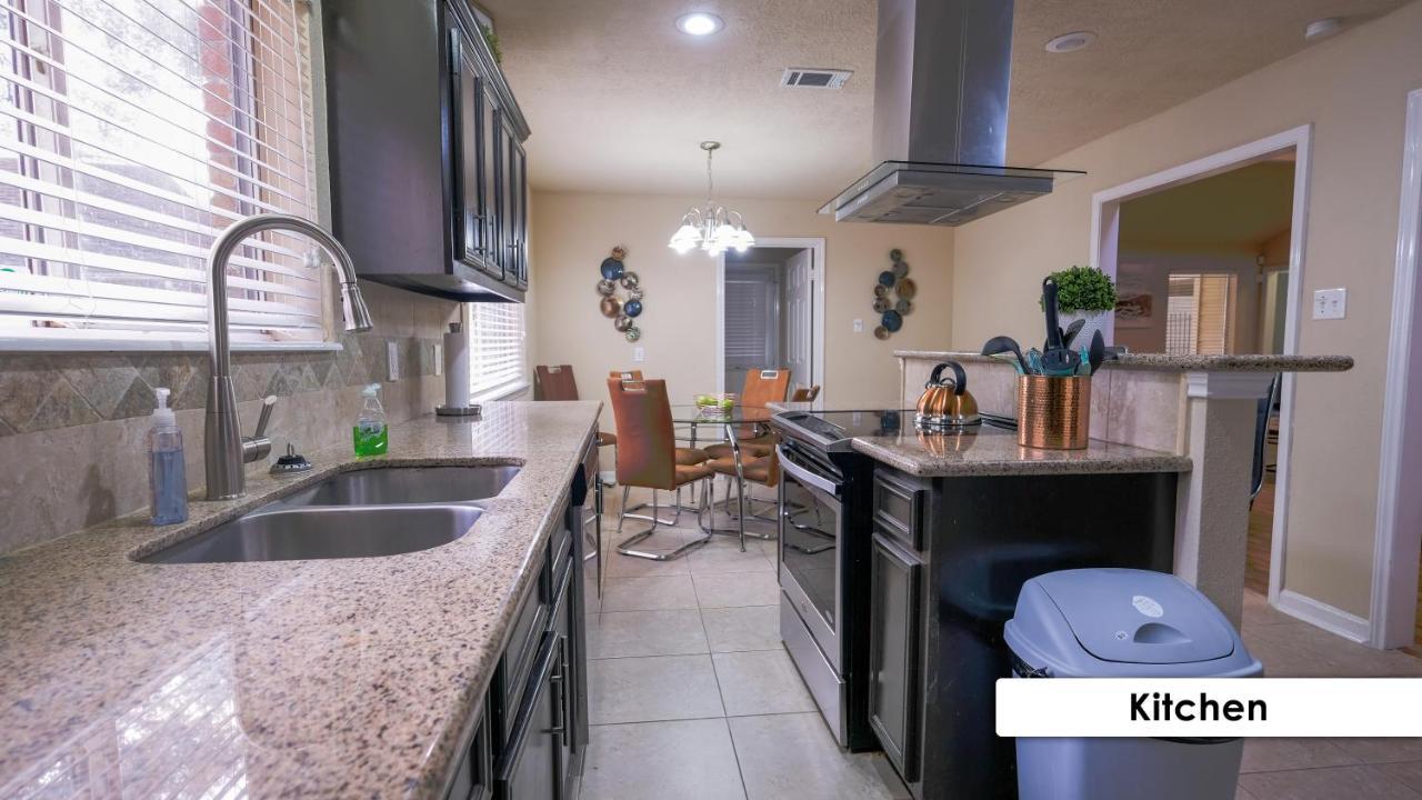 Pool House, 20 Minutes From Dt 4Bdr For 10 Guests - Winkleman Villa Houston Dış mekan fotoğraf